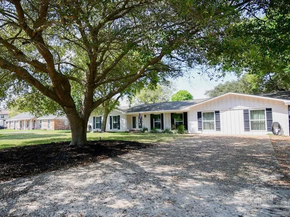 2912 Glenn St, Gulf Breeze, FL 32563