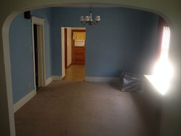 3rd image of 4819 Homerlee Ave