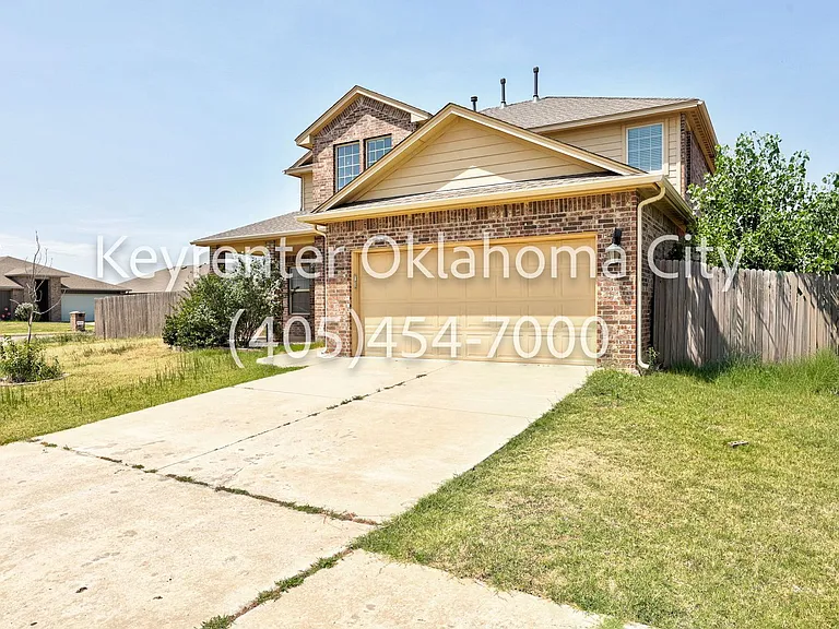2409 Rosa Cir — Photo 3