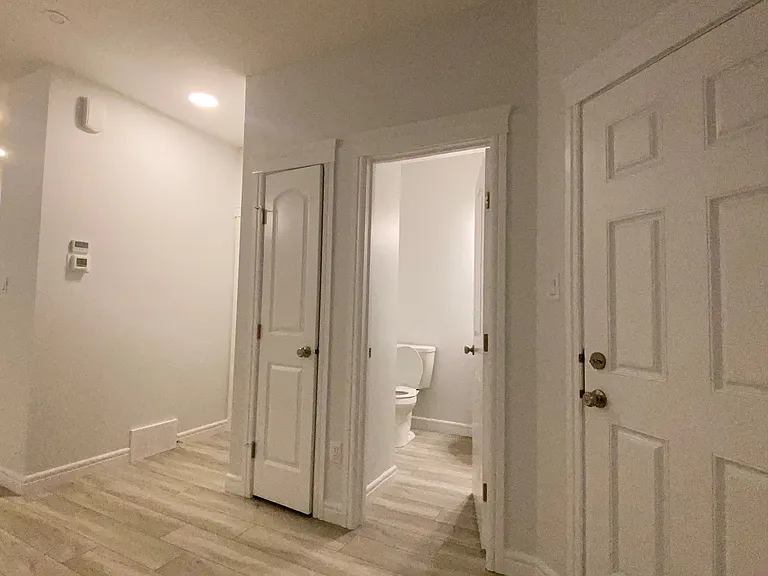 5712 Cautley Cres SW — Photo 17