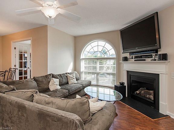 4th image of 4280-2D Cedarcroft Ct