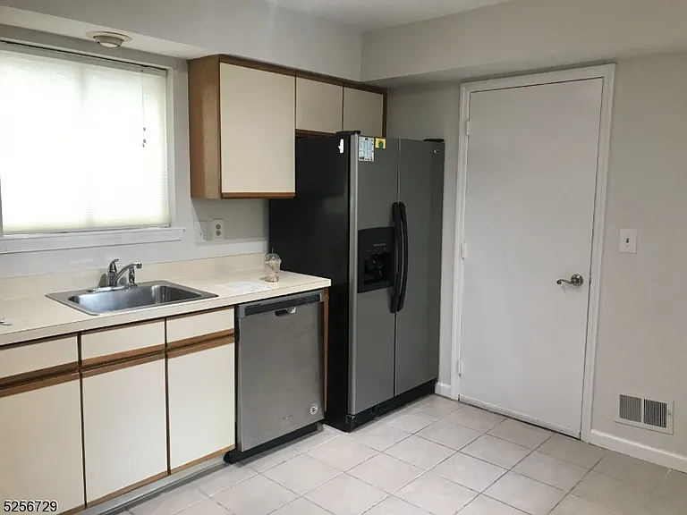 173 Jordans Cir — Photo 11