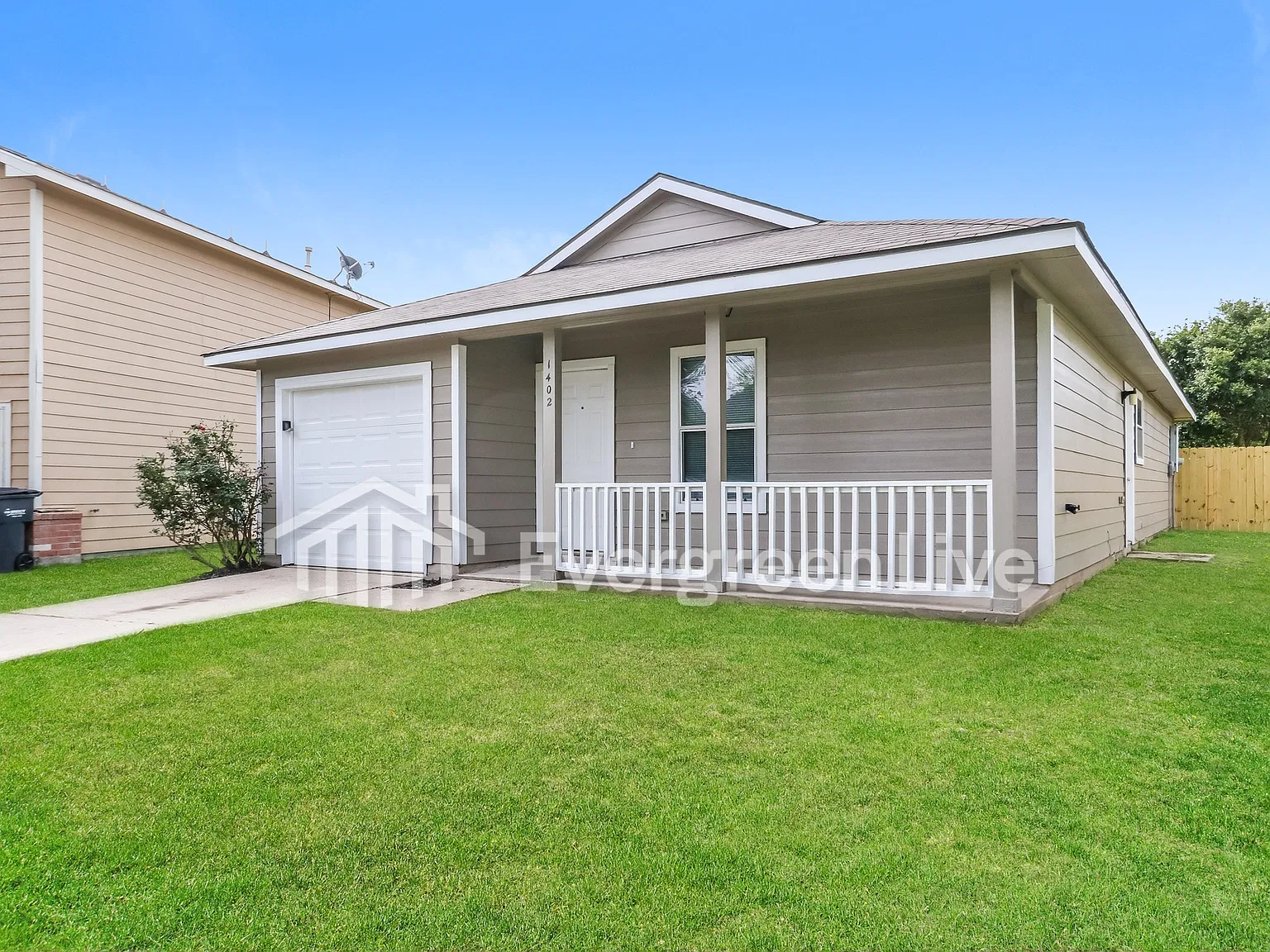 3 bed, 2.0 bath, 1694 sqft, $1,545 — Photo 2
