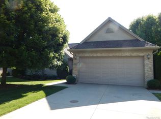 1865 Pug Rd, Saint Clair, MI 48079