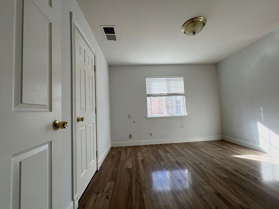 1st image of 1398 Loyola Dr