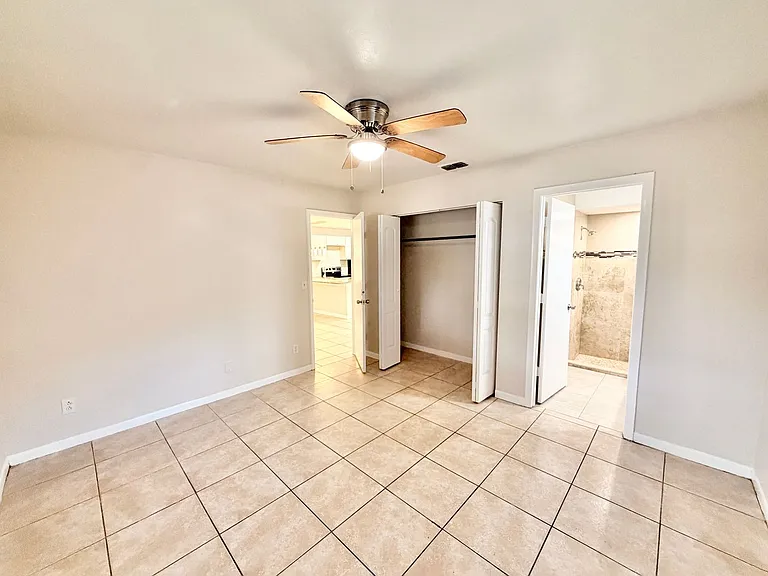4731 25th Pl SW — Photo 9