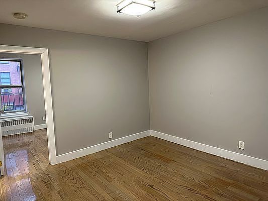 3rd image of 238 E 111th St APT 2D