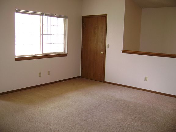 3rd image of 2026 Cliff Alex Ct S #B