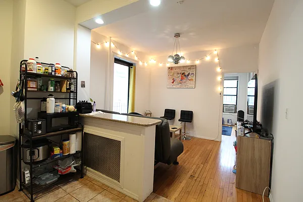 Rented by Grand & Co. | media 12