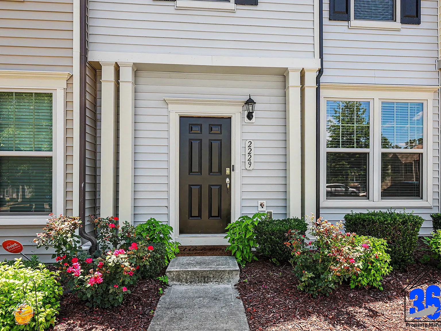 3 bed, 2.5 bath, 1502 sqft, $1,800 — Photo 4