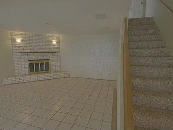 5172 Tennis Court St W, Las Vegas, NV 89120