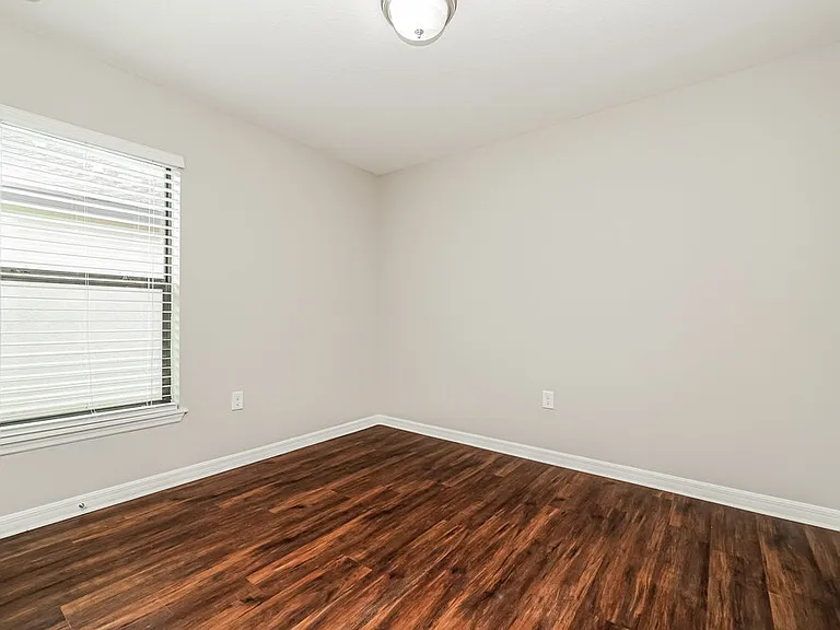 720 Chatham Walk Dr — Photo 12