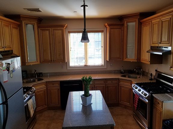 4th image of 128 Bates Dr