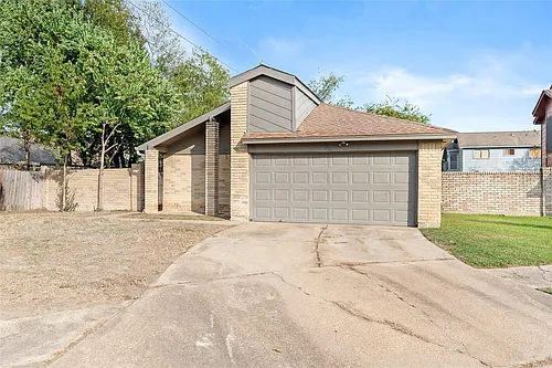 10746 Staghill Dr Photo 1