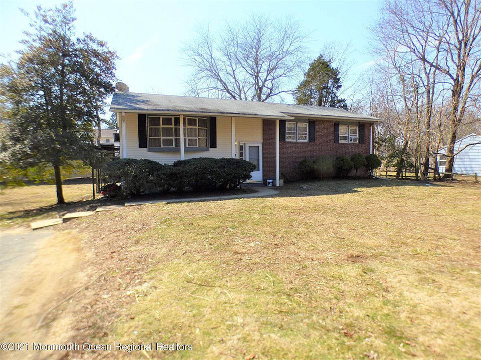 2nd image of 15 Heritage Rd