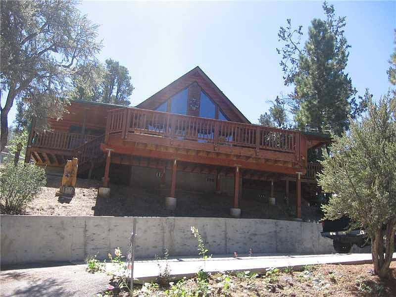 1st image of 104 Deer Horn Dr