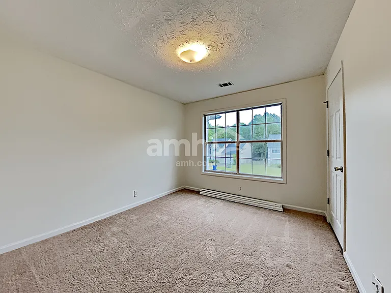 305 Saddle Bridge Dr — Photo 17