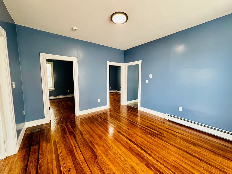 61 Cypress St #2 — Photo 10