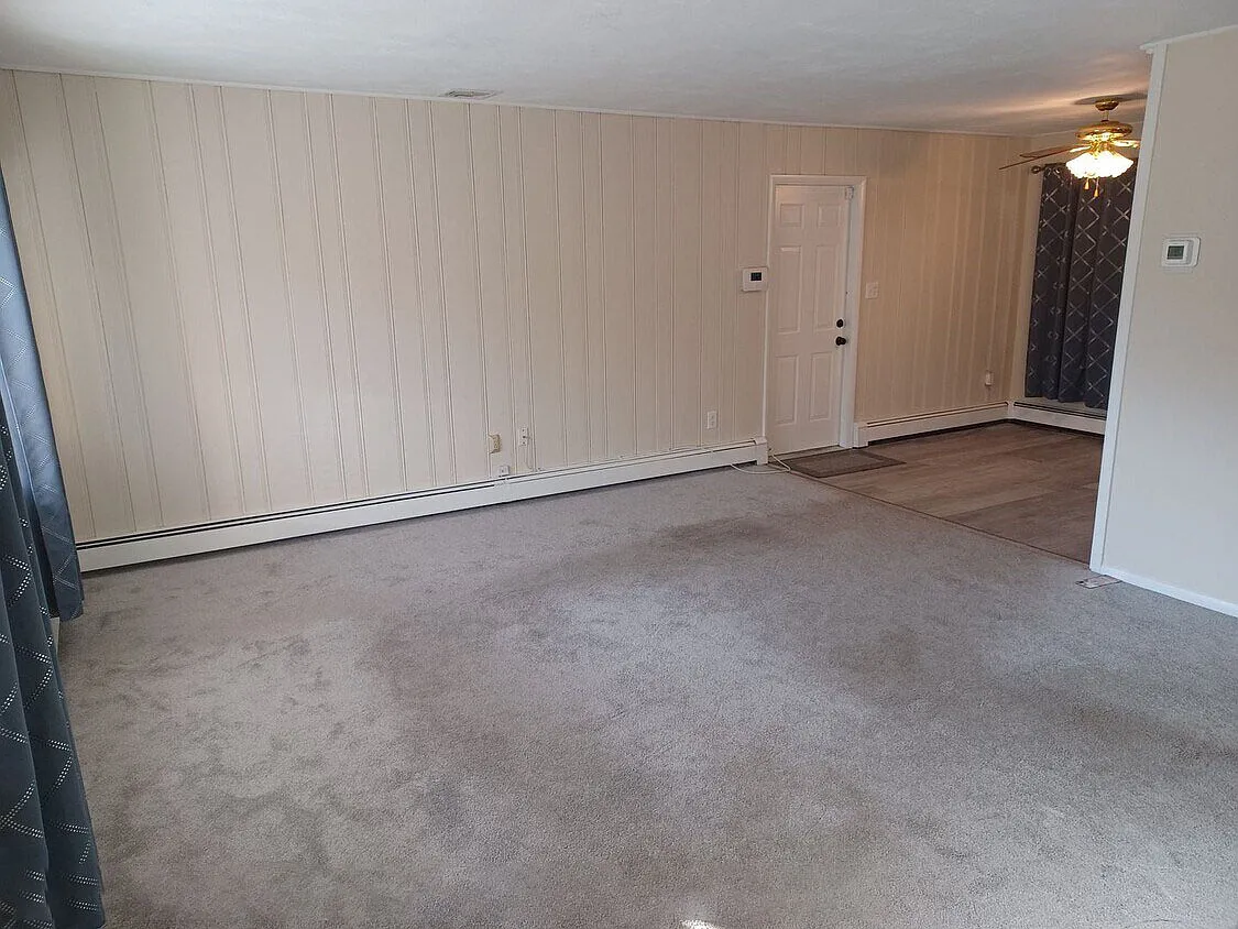 3 bed, 1238 sqft, $2,870 — Photo 3