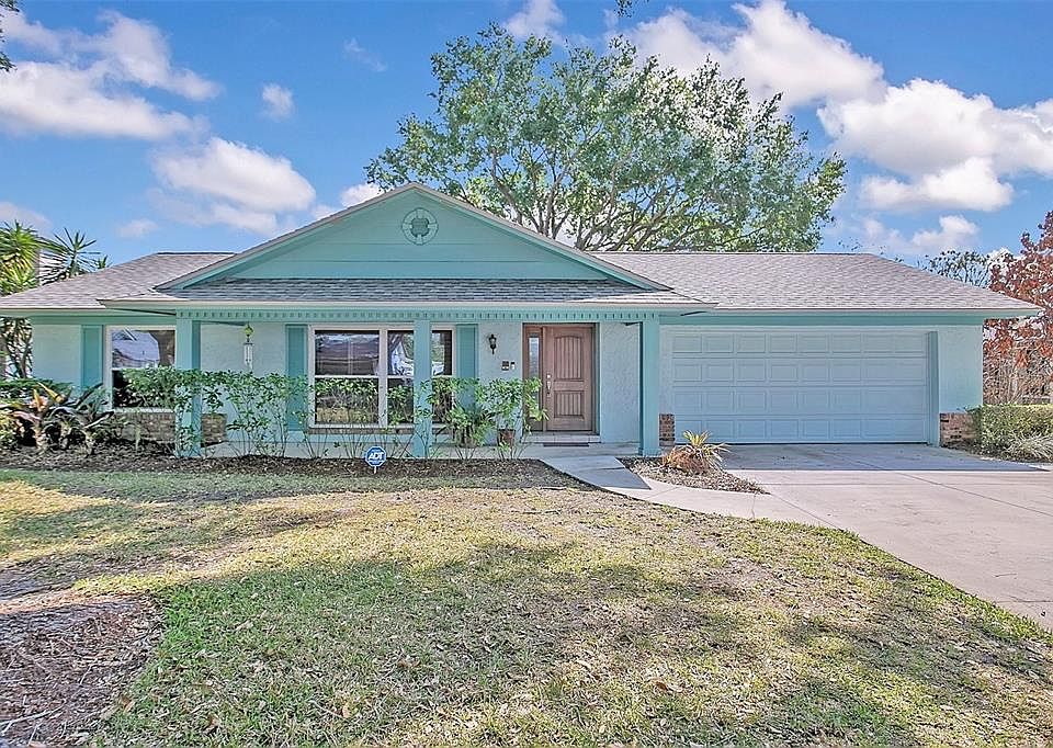 1st image of 1523 Golfside Dr