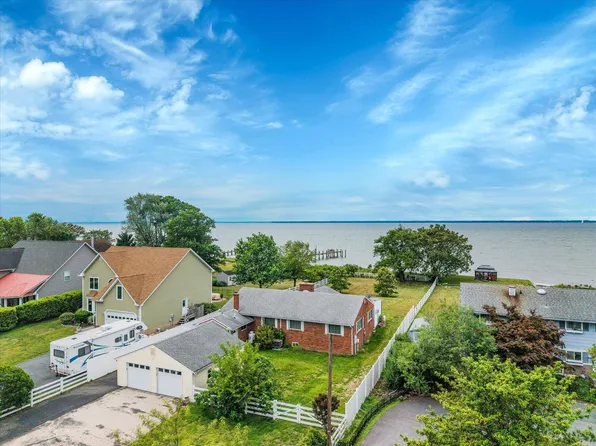 400 Beachside Dr, Stevensville, MD 21666