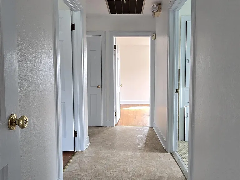 560 Staring Ln — Photo 21