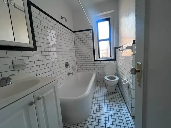 2165 Matthews Avenue image 6 of 6