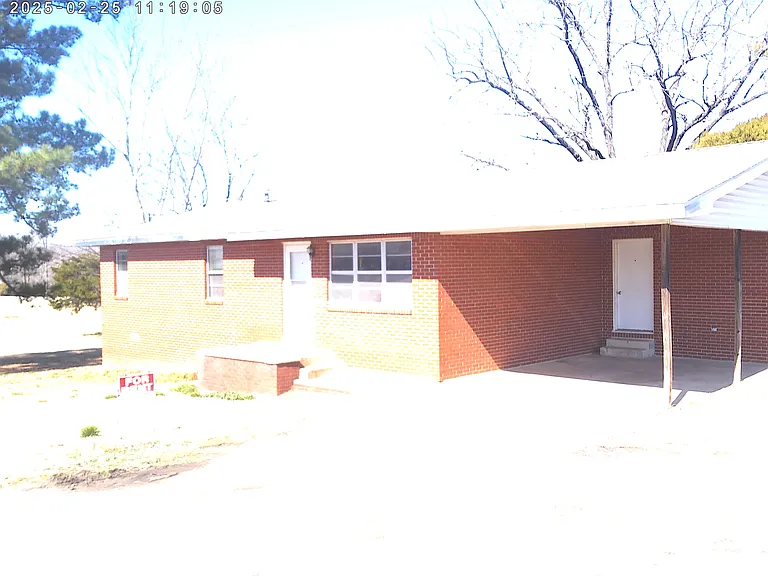 636 E Main St — Photo 13