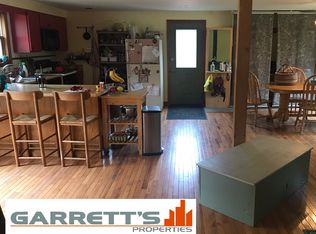 561 W County Rd, Calais, VT 05648