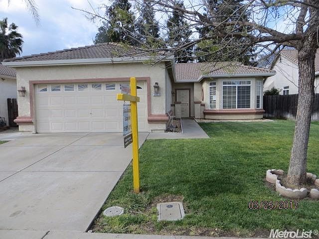 1st image of 3023 Ginkgo Ct