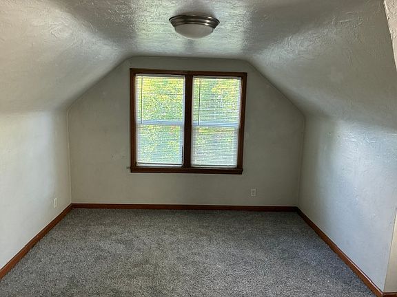 2nd image of 616 Fern St