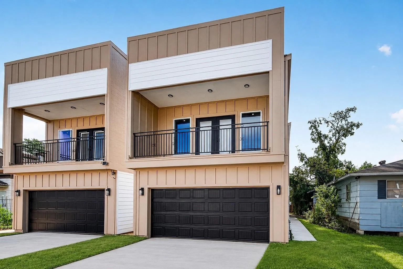 3 bed, 2.5 bath, 2500 sqft, $2,800 — Photo 2