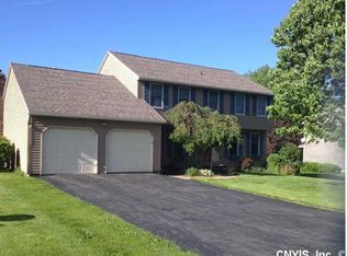 4536 Waltham Dr, Manlius, NY 13104