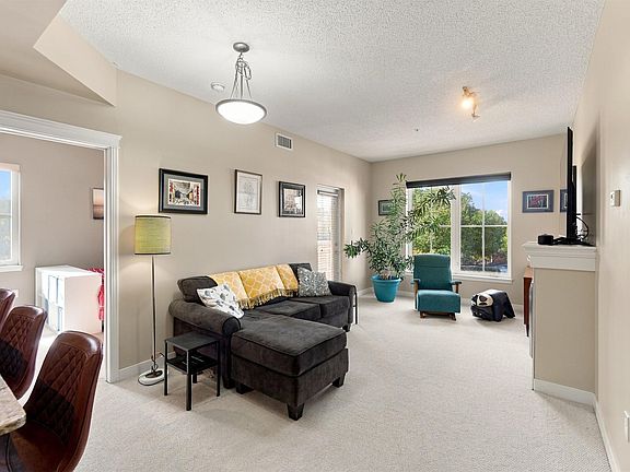 3rd image of 10333 112th St NW #421