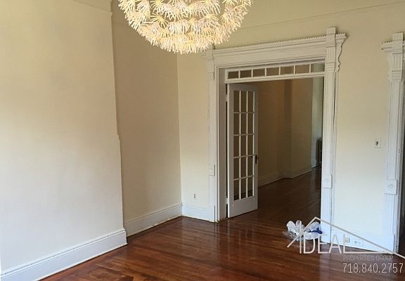 2nd image of 391 5th St #1