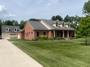 120 Carlingford Dr, Granville, OH 43023