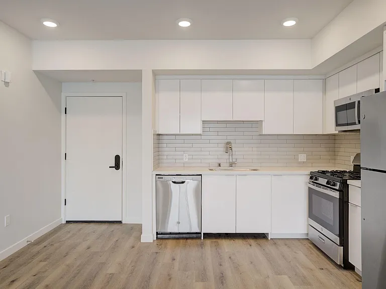 2783 Francis Ave — Photo 33