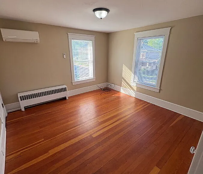 86 E Grattan St — Photo 29