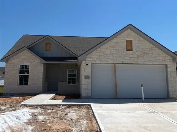 1226 Patriot Dr, College Station, TX 77845