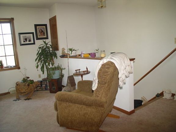 4th image of 1437 Glenview Dr