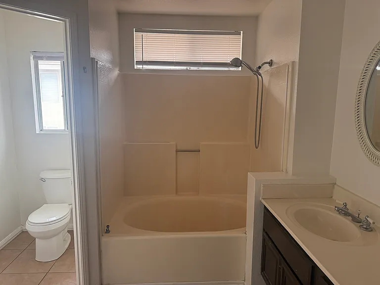 8023 Park Lawn Ct — Photo 3