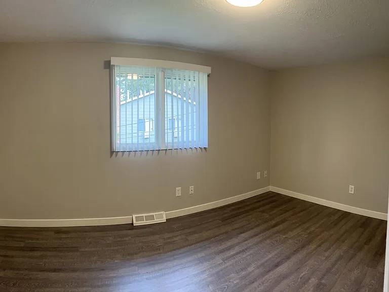 616 W Carolina Way — Photo 14