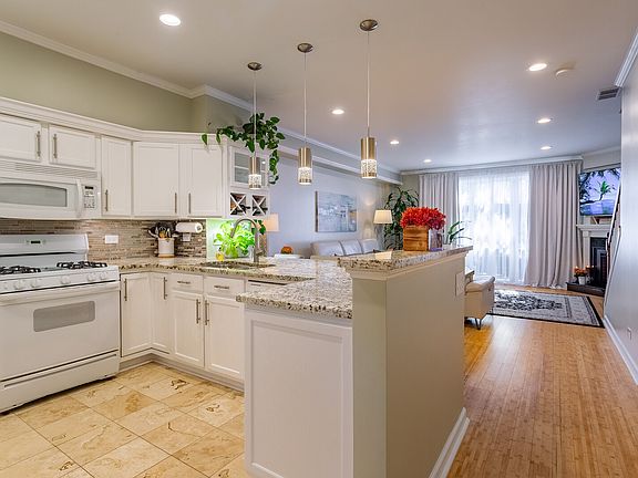 2nd image of 739 Blossom Ct #0