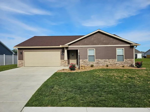 321 Wabash Cir, Chandler, IN 47610