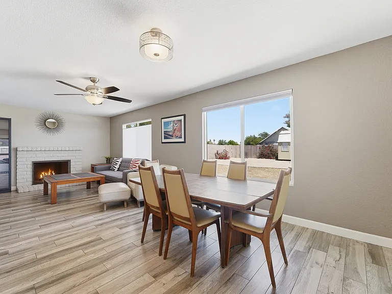 932 W Julie Dr — Photo 20