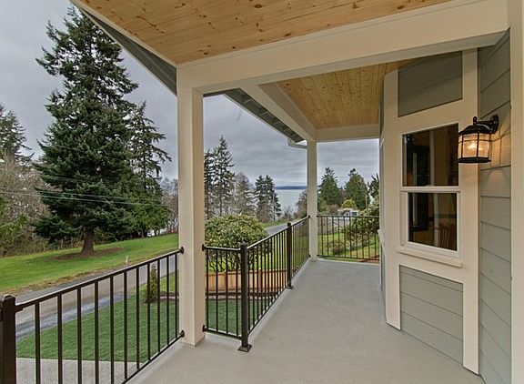 2nd image of 4105 Olympic Blvd