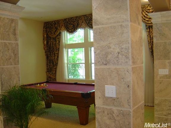 4th image of 8186 Queensland Ct