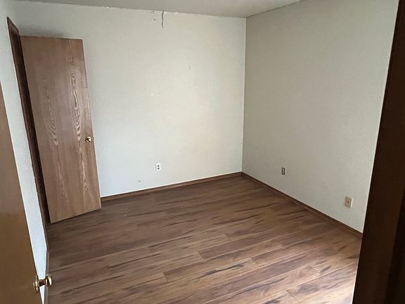 5th image of 9016 Southlake Dr