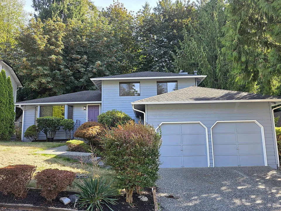 926 214th Pl SW