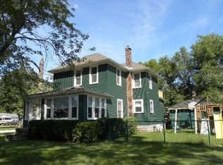 878 W Wabasha St, Winona, MN 55987